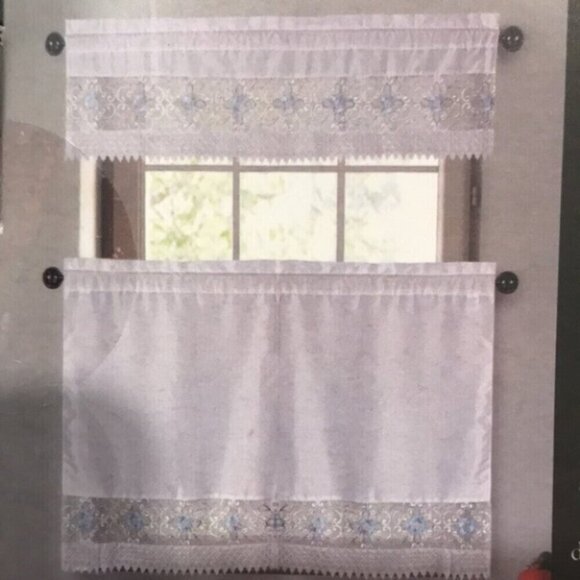 3PC Jezebel Embroidery Kitchen Curtain Set with Crochet Trim - Picture 2 of 4